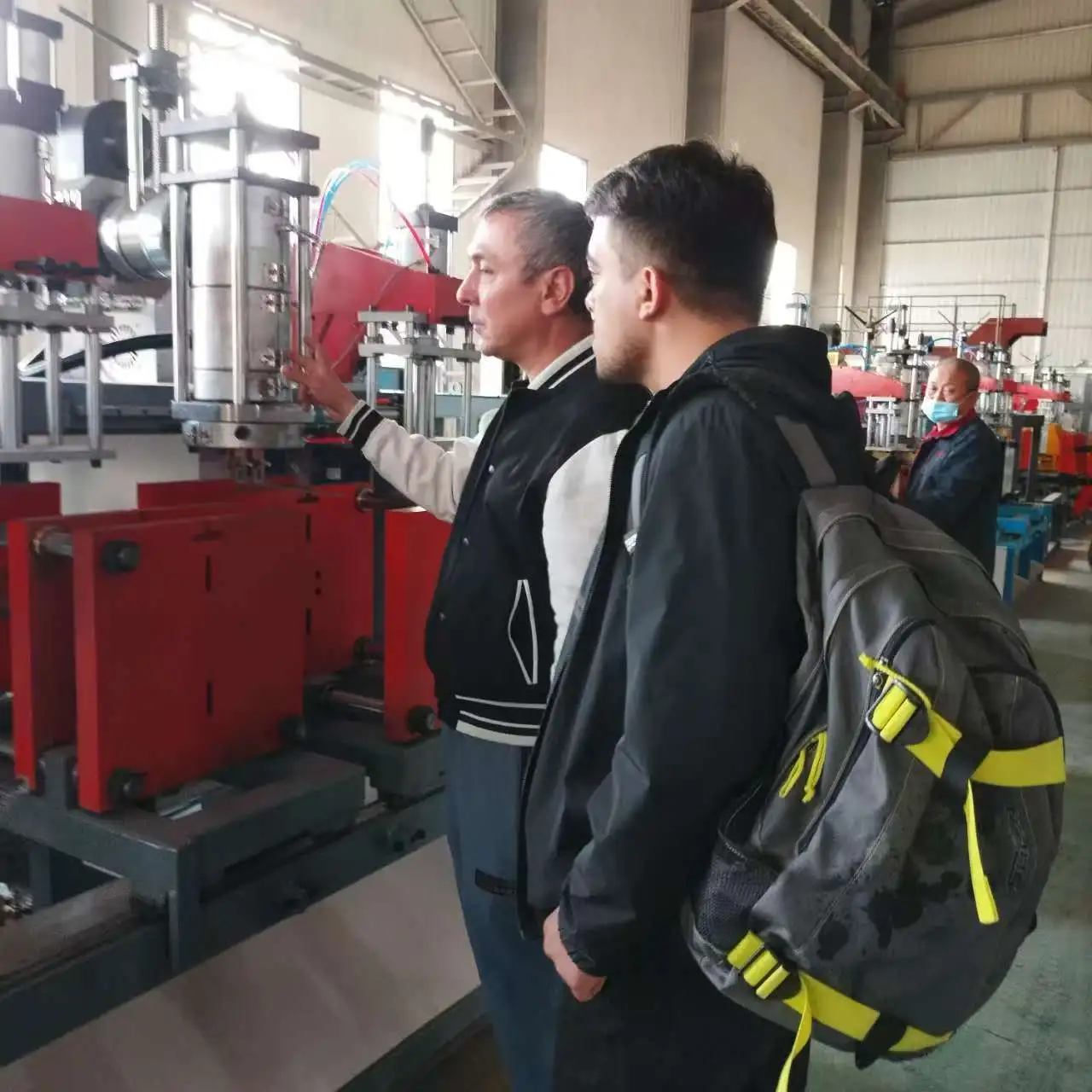 Why Choose Us: Discover the DangXian Difference for Your Bottle Blowing Machine Needs